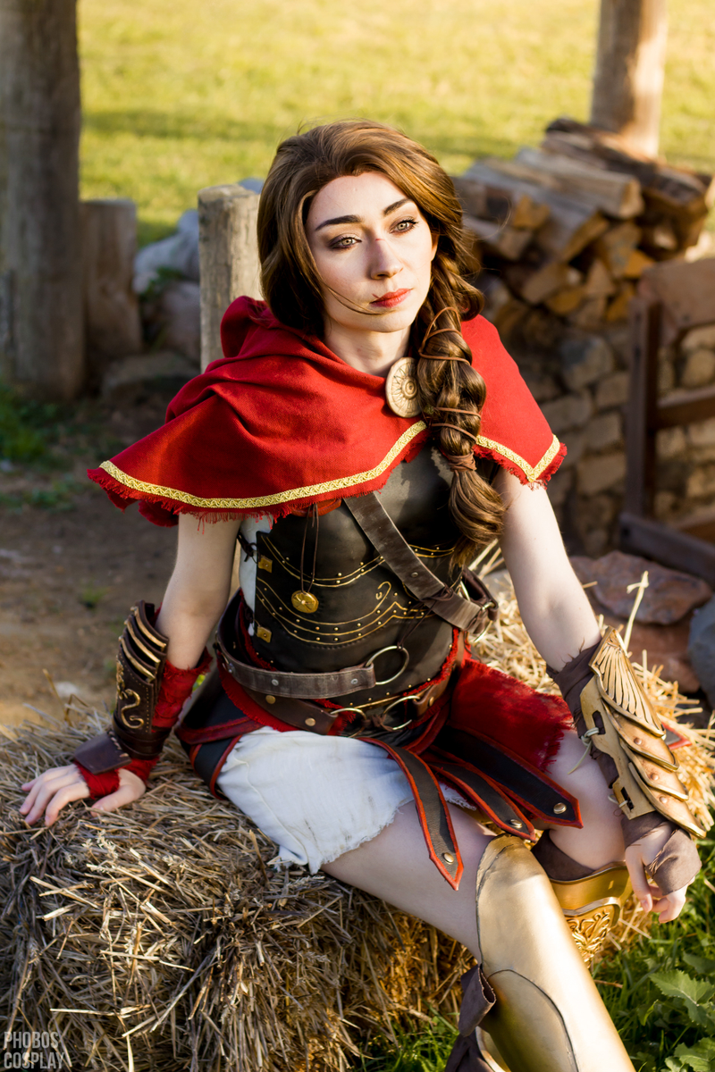 Illustration for article titled Assassin's Creed Odyssey Cosplay Is Looking Sharp